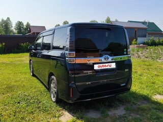 2019 Toyota Voxy III (R80) Рестайлинг, синий, 1690000 рублей, вид 5
