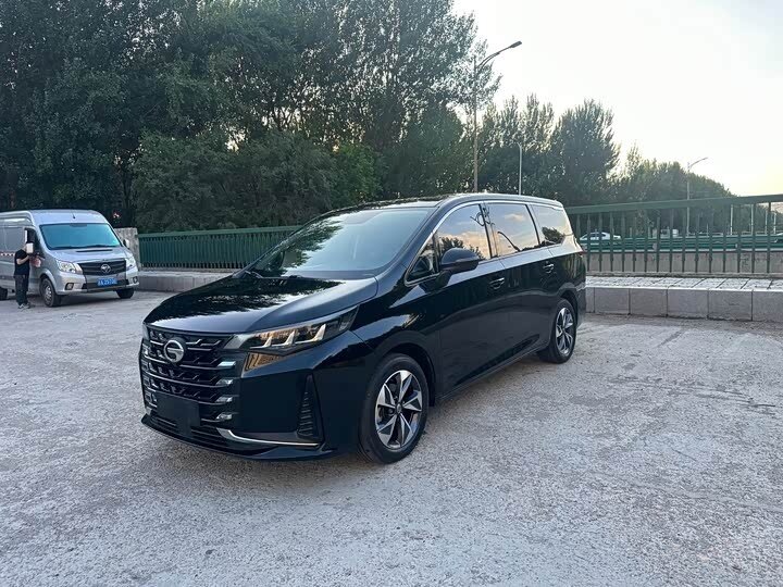 Открыть фотографии: GAC Trumpchi M6 Pro