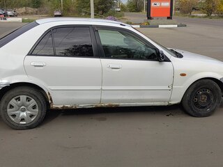 2003 Mazda Familia VIII (BJ), белый, 210000 рублей, вид 2