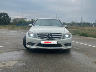 2009 Mercedes-Benz C-Класс 230 III (W204), белый, 1049999 рублей, вид 1