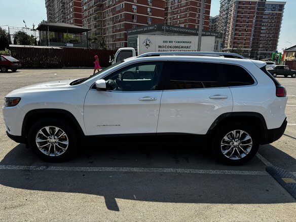 2018 Jeep Cherokee V (KL) Рестайлинг, белый, 2400000 рублей - вид 6