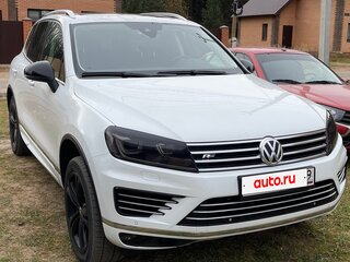 2017 Volkswagen Touareg II Рестайлинг, белый, 2800000 рублей, вид 1