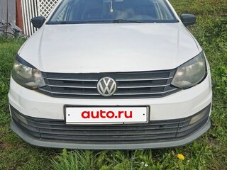2018 Volkswagen Polo V Рестайлинг, белый, 475000 рублей, вид 3