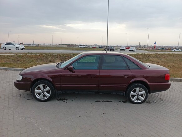 1992 Audi 100 IV (C4), красный, 550000 рублей - вид 3