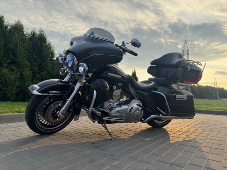 2013 Harley-Davidson Electra Glide, чёрный, 820000 рублей, вид 2