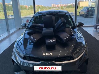 2025 Kia Cerato IV Рестайлинг, серебристый, 3100000 рублей, вид 3