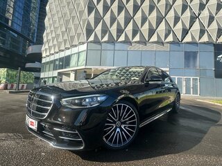 2022 Mercedes-Benz S-Класс 450 Long 4MATIC VII (W223), чёрный, 9100000 рублей, вид 1