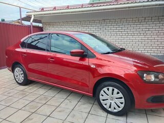 2014 Volkswagen Polo V, пурпурный, 830000 рублей, вид 2