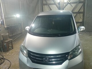 2011 Honda Freed I, серый, 1050000 рублей, вид 3