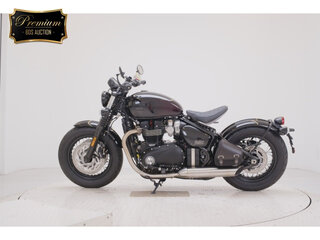 2024 Triumph Bonneville Bobber, фиолетовый, 1400000 рублей, вид 2