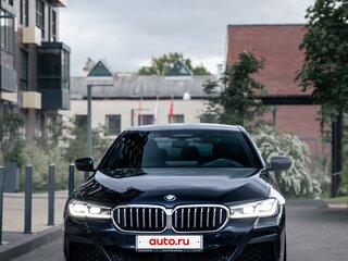 2022 BMW 5 серии 530i xDrive VII (G30/G31/G38) Рестайлинг, чёрный, 6000000 рублей, вид 3