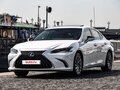 2021 Lexus ES 300h VII Рестайлинг, белый, 5150000 рублей