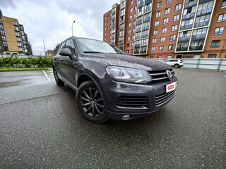 2010 Volkswagen Touareg II, чёрный, 1600000 рублей, вид 3