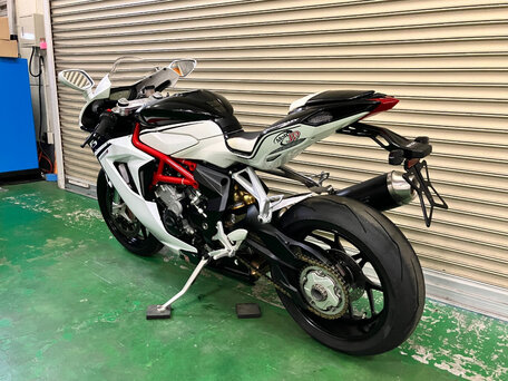 2013 MV Agusta F3 800, белый, 505000 рублей, вид 3