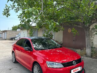 2012 Volkswagen Jetta VI, красный, 1250000 рублей, вид 3