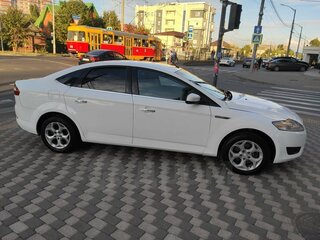 2010 Ford Mondeo IV, белый, 800000 рублей, вид 2