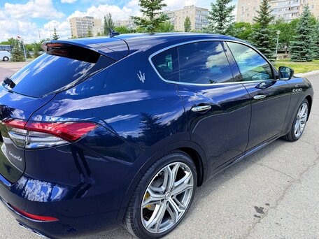 2022 Maserati Levante I Рестайлинг, синий, 5755000 рублей, вид 2