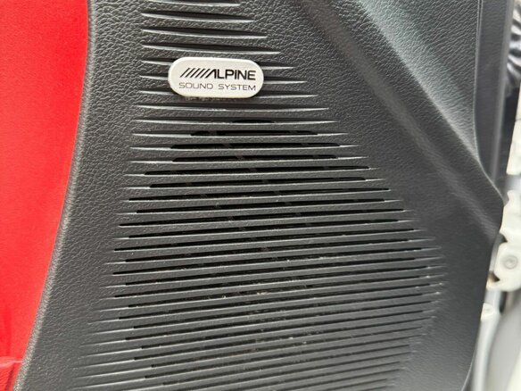 2019 Dodge Challenger III Рестайлинг 2, белый, 4300000 рублей - вид 15