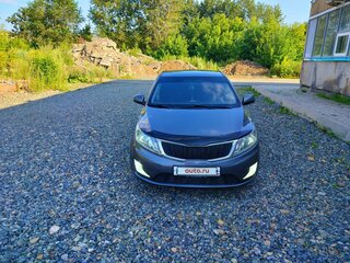 2013 Kia Rio 5-speed III, серый, 850000 рублей, вид 1