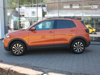 2022 Volkswagen T-Cross I, оранжевый, 2235000 рублей, вид 4