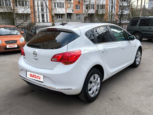 2012 Opel Astra J Рестайлинг, белый, 710000 рублей - вид 9