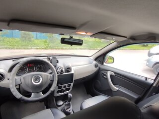 2011 Renault Sandero I, красный, 650000 рублей, вид 5