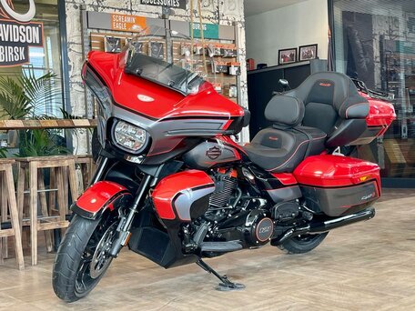 2026 Harley-Davidson CVO Street Glide Limited, оранжевый, 6950000 рублей, вид 3