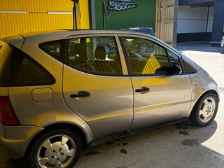 1998 Mercedes-Benz A-Класс 160 I (W168), серебристый, 250000 рублей, вид 4