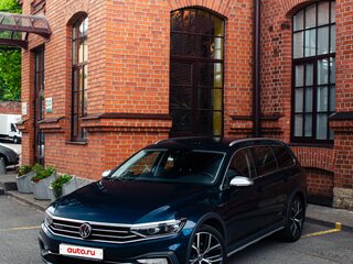 2019 Volkswagen Passat Alltrack B8 Рестайлинг, синий, 3500000 рублей, вид 1