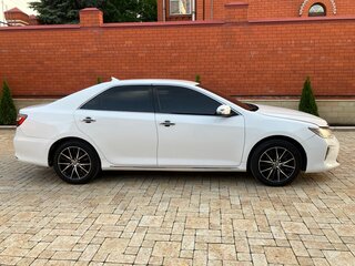 2012 Toyota Camry VII (XV50), белый, 1550000 рублей, вид 4