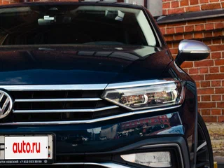 2019 Volkswagen Passat Alltrack B8 Рестайлинг, синий, 3500000 рублей, вид 2