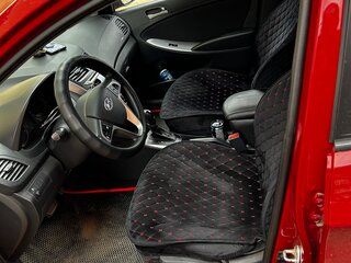 2015 Hyundai Solaris I Рестайлинг, красный, 1050000 рублей, вид 5