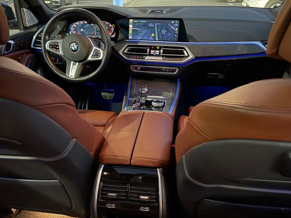 2021 BMW X5 30d IV (G05/G18), чёрный, 10810000 рублей - вид 4