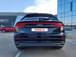 2019 Audi Q8 55 TFSI I (4M), чёрный, 5300000 рублей, вид 4