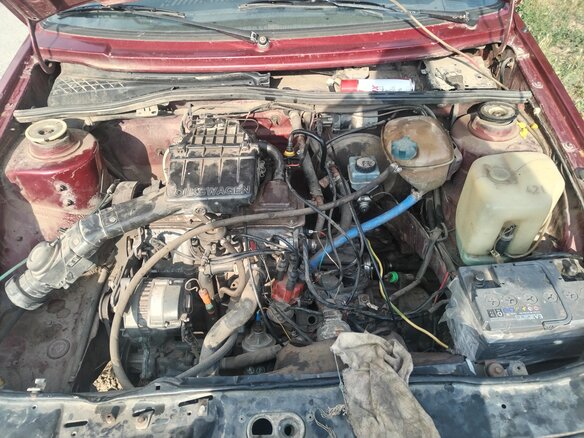 1988 Volkswagen Jetta II, красный, 130000 рублей - вид 4