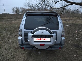2007 Mitsubishi Pajero IV, серебристый, 1220000 рублей, вид 4