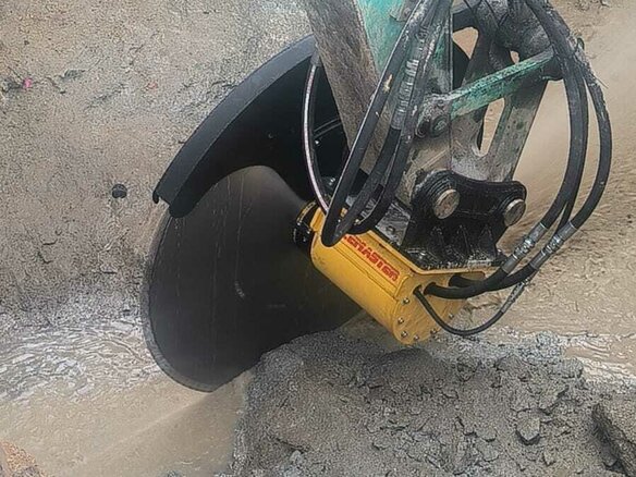 2024 Kobelco SK200, зелёный, 1100000 рублей - вид 1