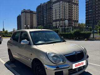 2002 Toyota Duet, бежевый, 290000 рублей, вид 3