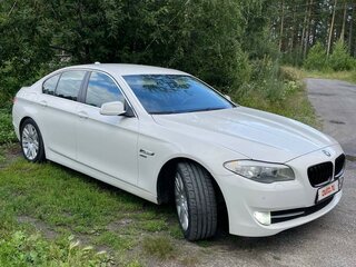 2011 BMW 5 серии 525d xDrive VI (F10/F11/F07), белый, 1750000 рублей, вид 2