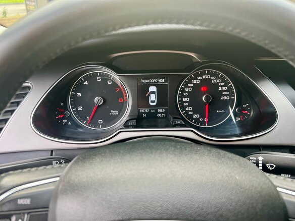 2013 Audi A4 IV (B8) Рестайлинг, чёрный, 1600000 рублей - вид 9