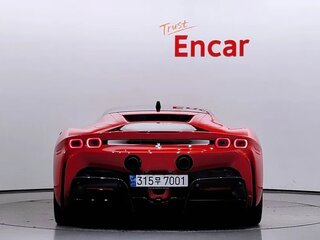 2022 Ferrari SF90 Stradale, красный, 35679608 рублей, вид 4