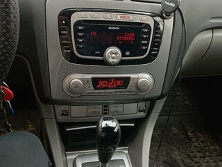 2011 Ford Focus II Рестайлинг, серый, 480000 рублей, вид 5