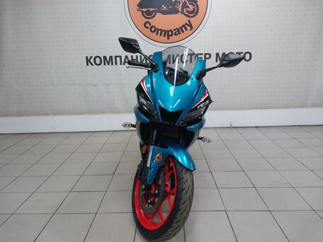 2021 Yamaha YZF-R3, зелёный, 575000 рублей, вид 3
