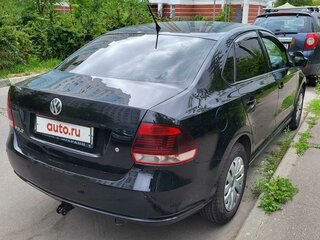 2013 Volkswagen Polo V, чёрный, 900000 рублей, вид 4