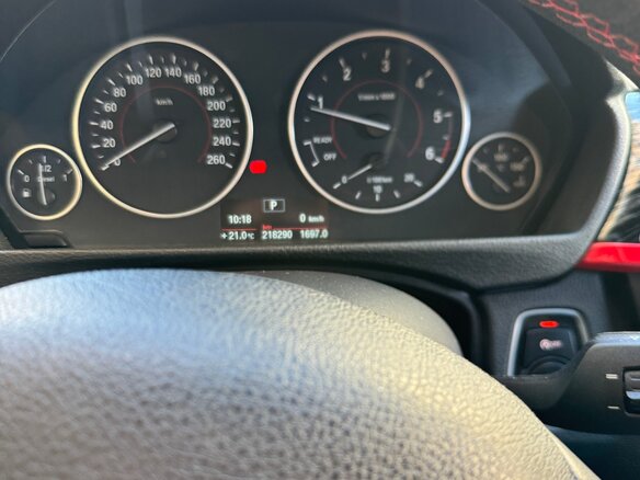 2013 BMW 3 серии 320d xDrive VI (F3x), бежевый, 1990000 рублей - вид 8