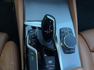 2019 BMW 6 серии Gran Turismo 640i xDrive IV (G32), чёрный, 4350000 рублей, вид 5