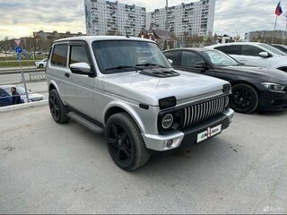 2017 Lada (ВАЗ) 2121 (4x4) Urban I Рестайлинг, серебристый, 700000 рублей, вид 3