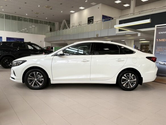 2024 Changan Eado Plus I, белый, 2489900 рублей - вид 1