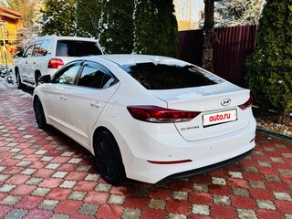 2018 Hyundai Elantra VI (AD), белый, 1150000 рублей, вид 5