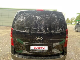 2011 Hyundai H-1 II, чёрный, 1000000 рублей, вид 4